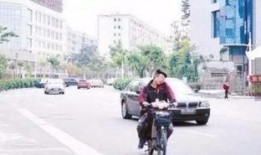 厦门交警吃瓜群众视频,网络热议一幕引关注