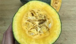 9斤瓜够几个人吃呢视频,够几个人共享美味？