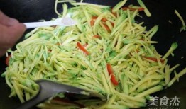 姜柄瓜炒着吃有营养吗视频,营养美味两不误